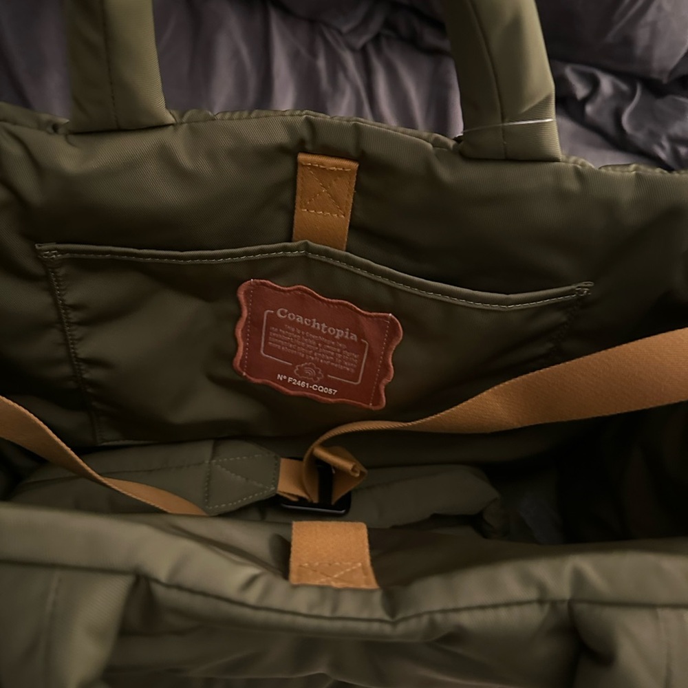 Coachtopia Olive Green Quilted Tote Bag - Picture 3 of 6